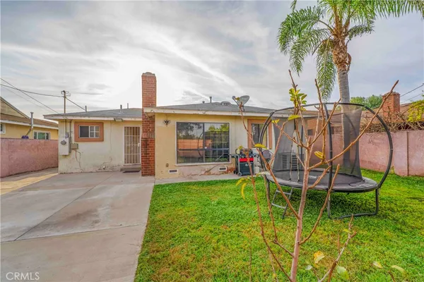 $769,000 | 15534 Carfax Avenue, Bellflower, CA 90706
