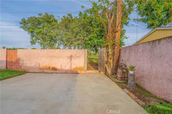 $769,000 | 15534 Carfax Avenue, Bellflower, CA 90706