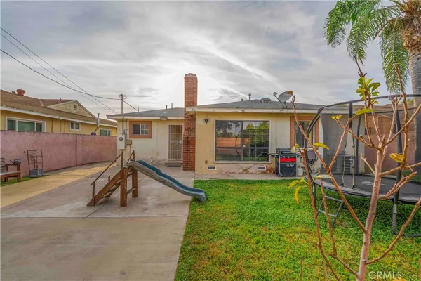 $769,000 | 15534 Carfax Avenue, Bellflower, CA 90706