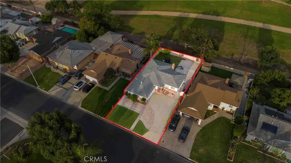 $769,000 | 15534 Carfax Avenue, Bellflower, CA 90706
