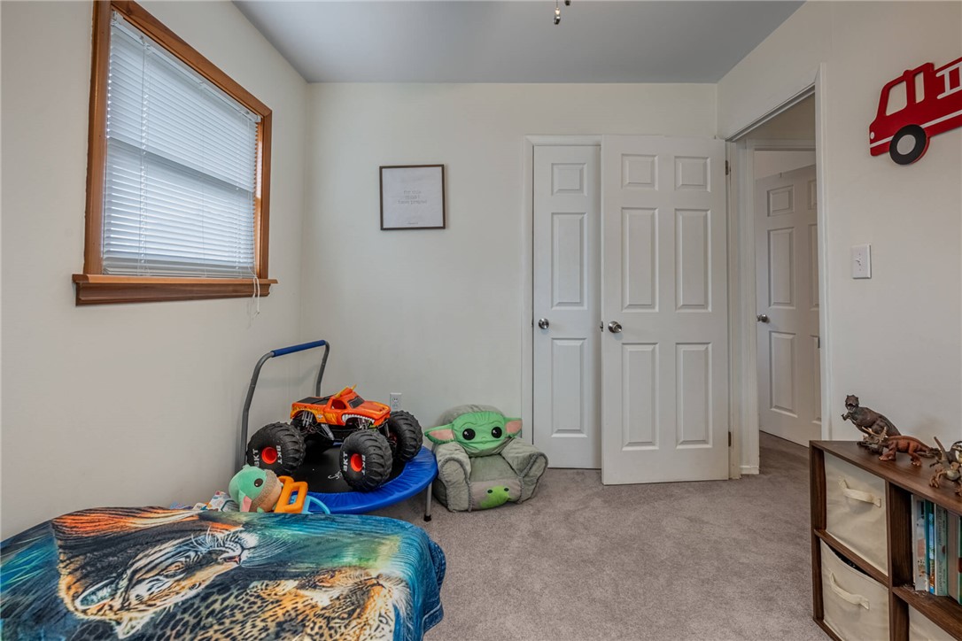 5943 Sharp Road Dayton, OH 45432 - Photo 17 of 27