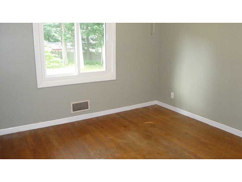 78 Cushing Road Warwick, RI 02888 - Photo 13 of 25 Bedroom.