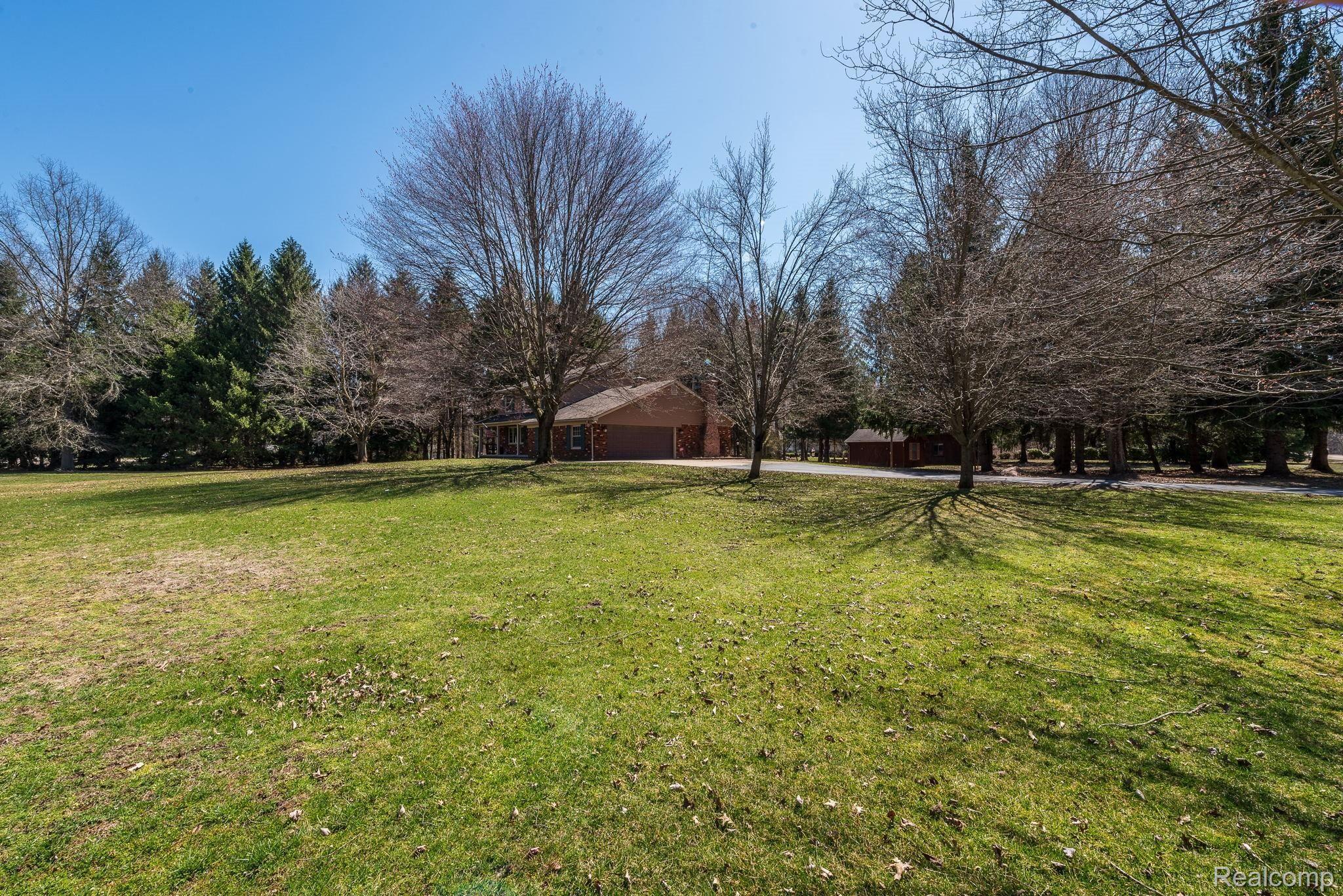 41351 Harris Road Belleville, MI 48111 - Photo 28 of 30 27-web-or-mls-41351 Harris-100.jpg