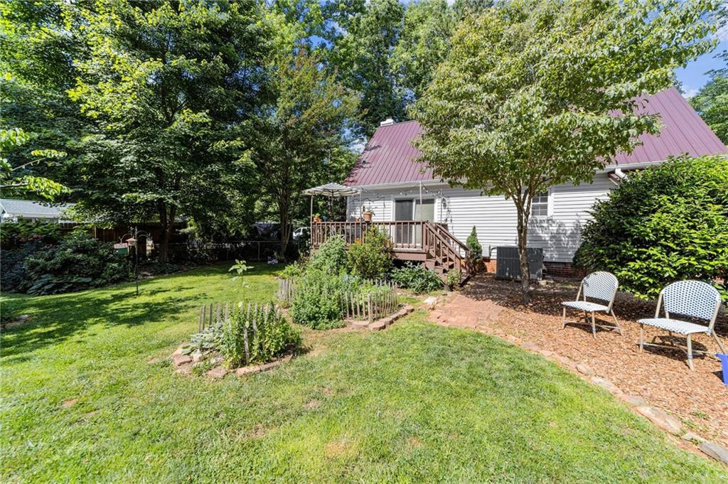 1540 Sykes Road Mebane, NC 27302 - Photo 12 of 36 Gallery Image 12