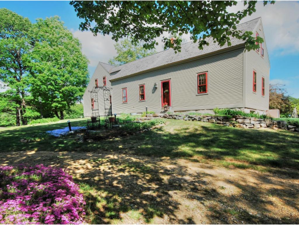 858 Province Road Gilmanton, NH 03237 - Photo 4 of 36