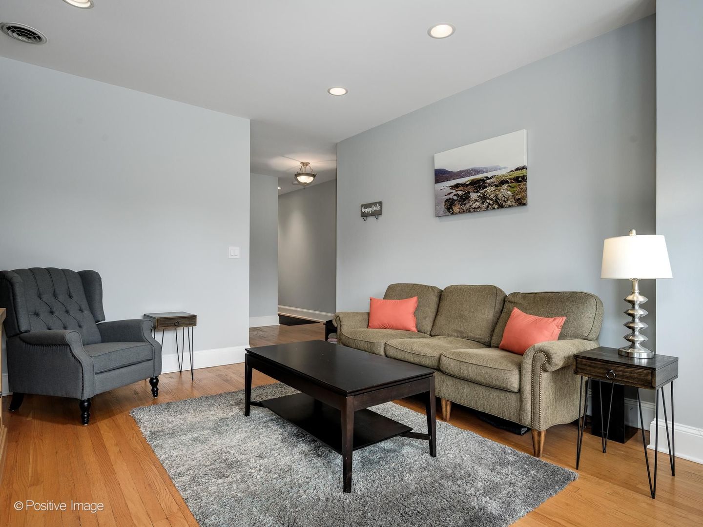 1616 West Rascher Avenue, Unit 3W Chicago, IL 60640 - Photo 4 of 18 Gallery Image 4