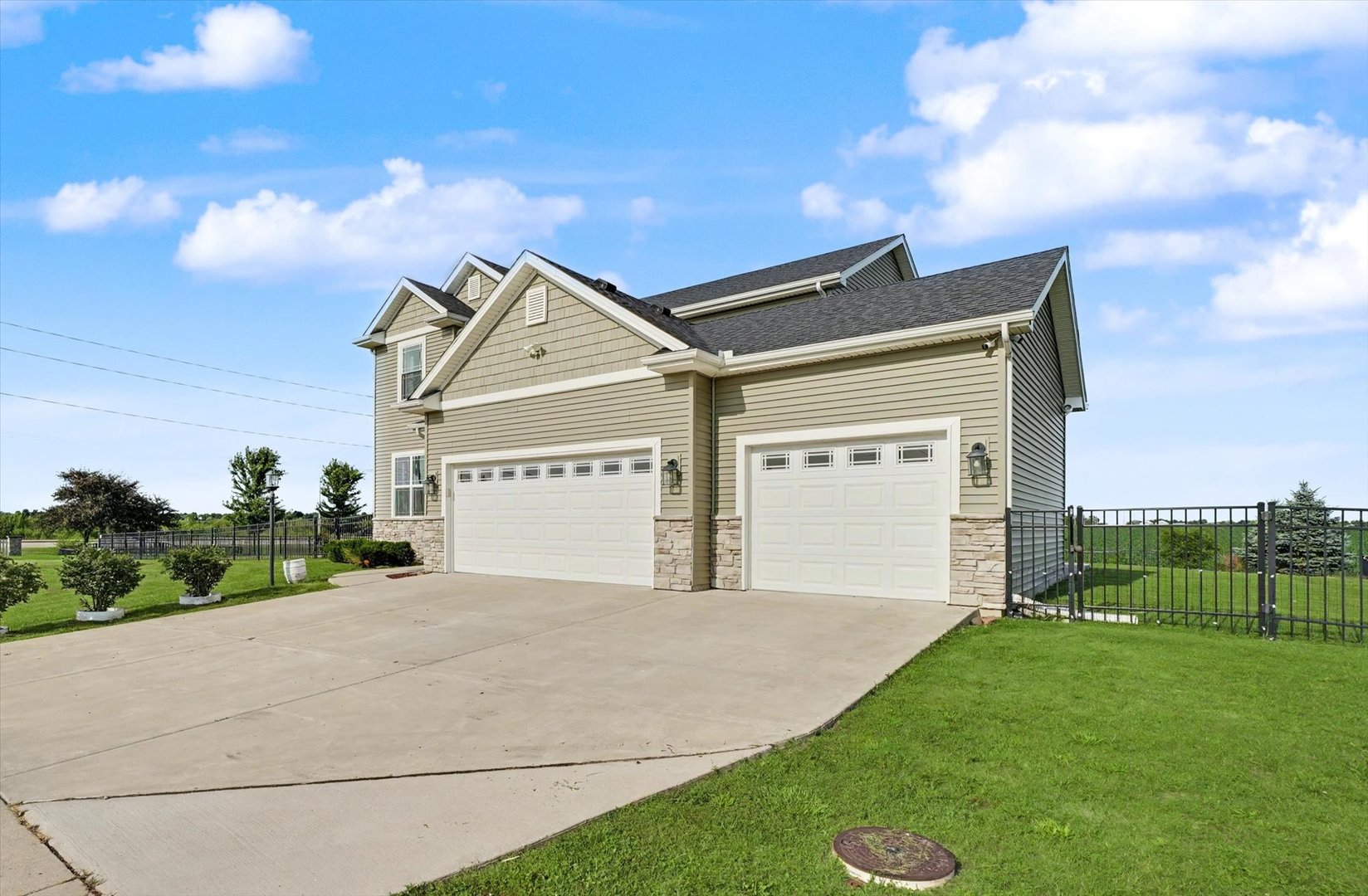 3606 Freedom Boulevard Champaign, IL 61822 - Photo 3 of 45