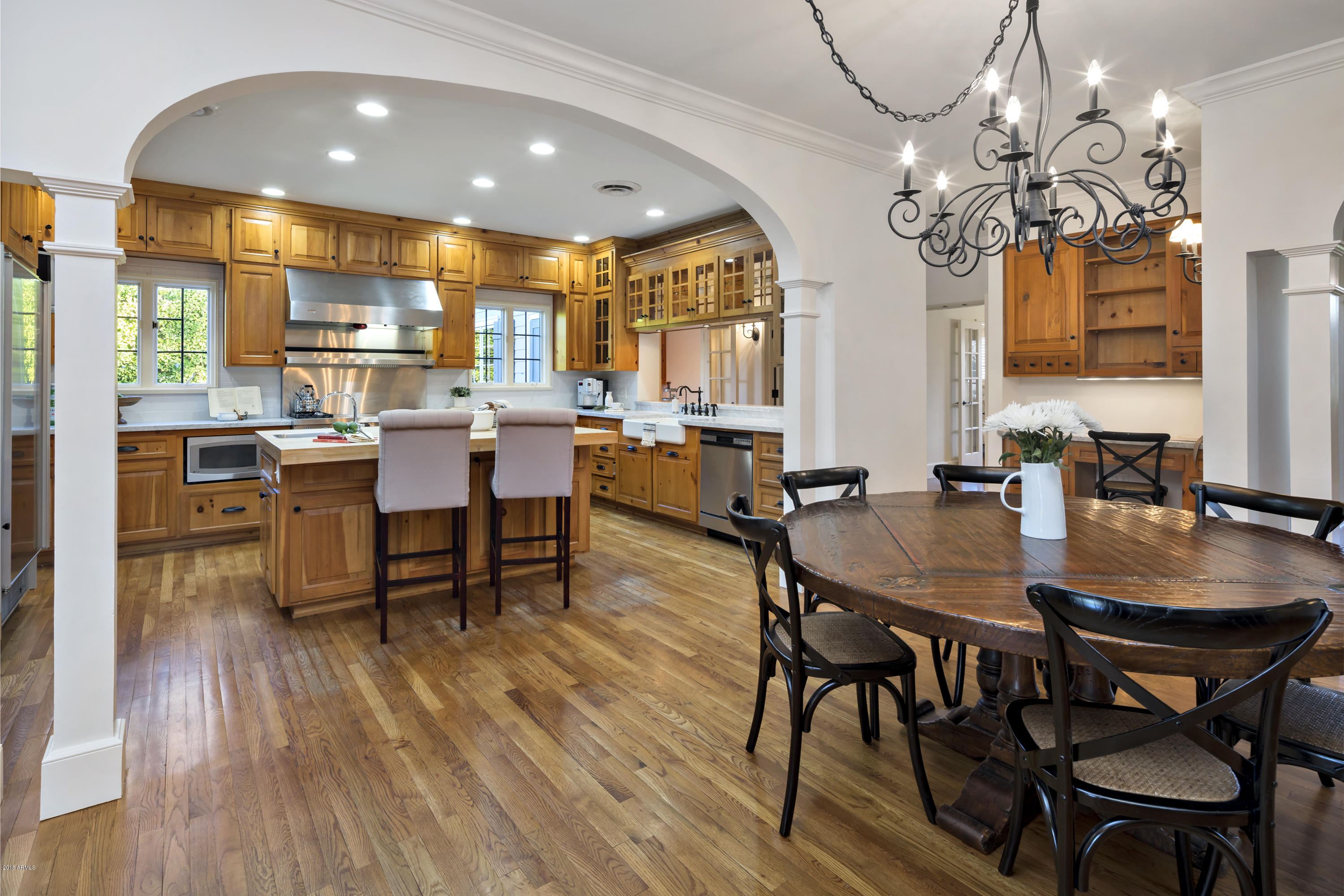 7120 North Wilder Road Phoenix, AZ 85021 - Photo 11 of 62 011_Eat in Kitchen
