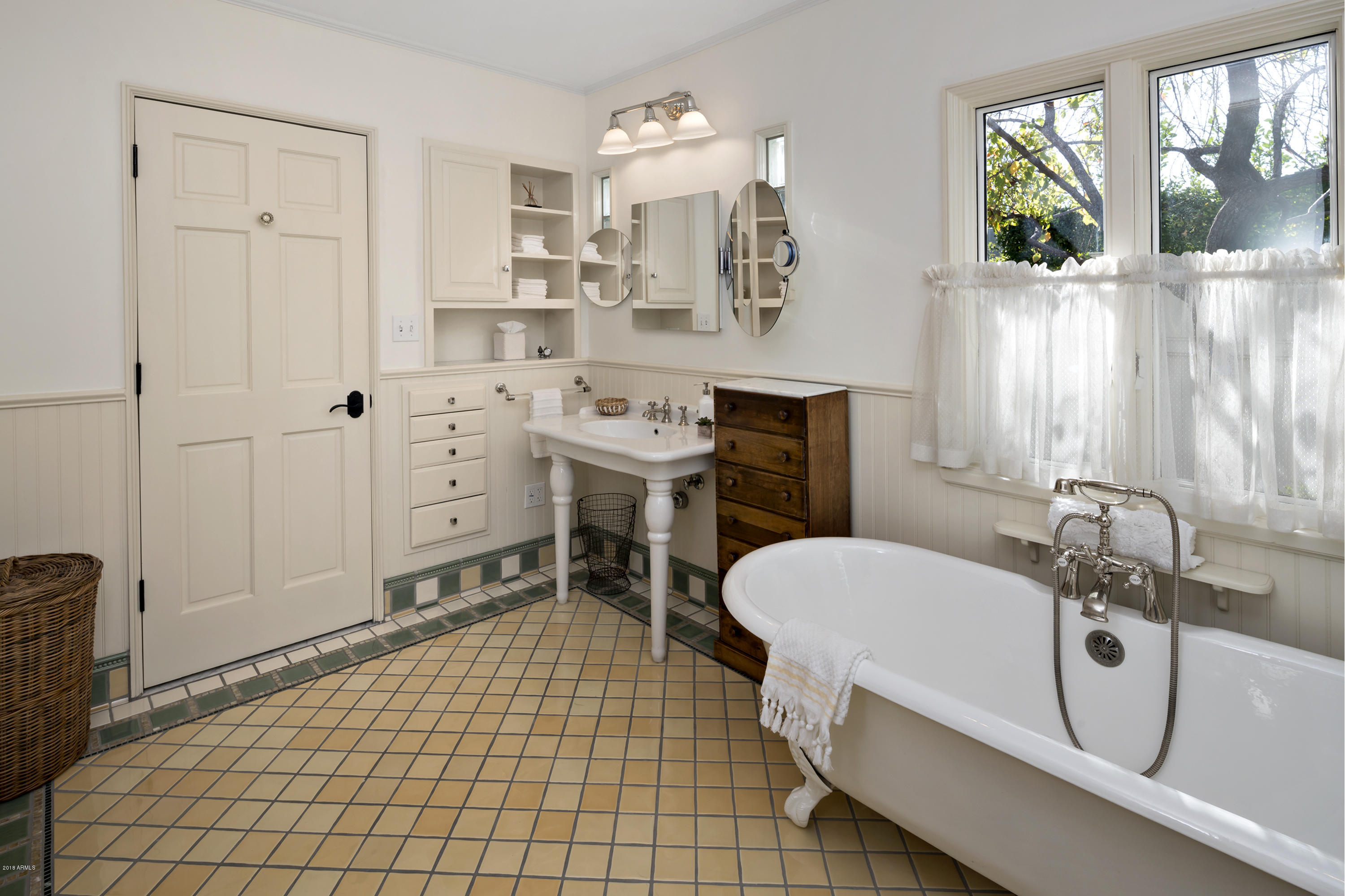7120 North Wilder Road Phoenix, AZ 85021 - Photo 23 of 62 023_Master Bath