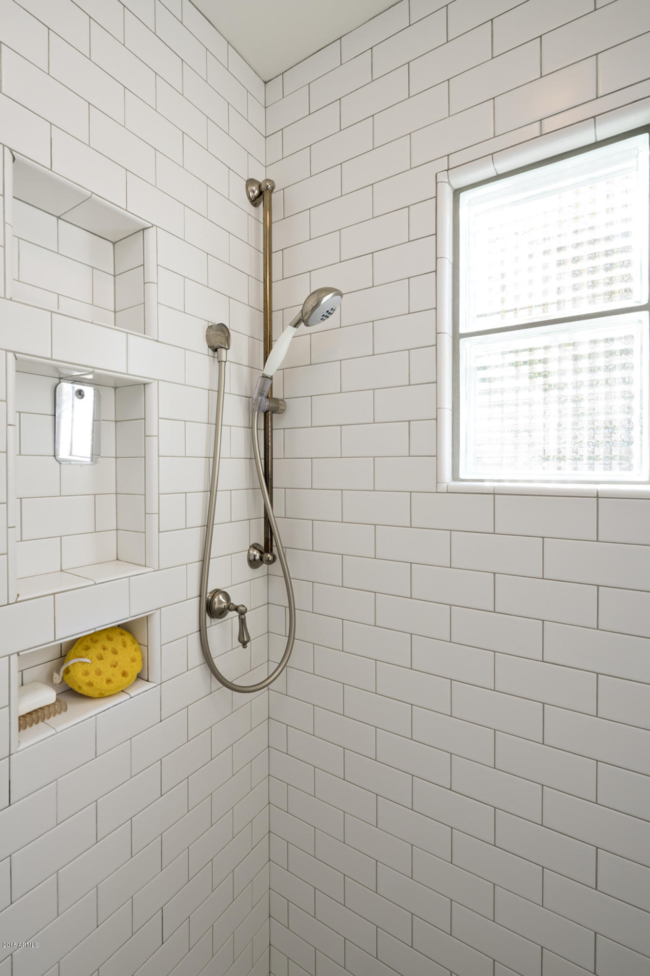 7120 North Wilder Road Phoenix, AZ 85021 - Photo 24 of 62 024_Master Shower Detail