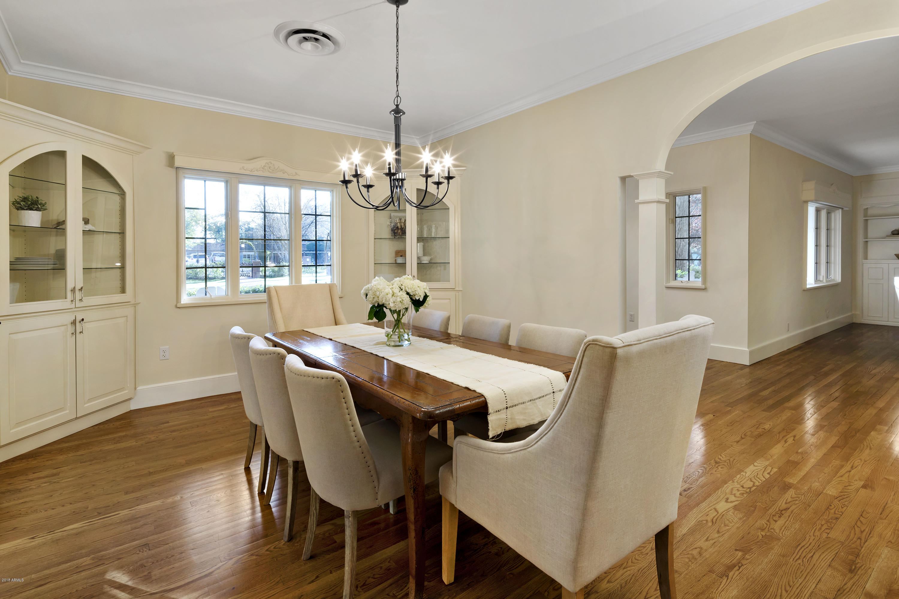 003_Dining Room