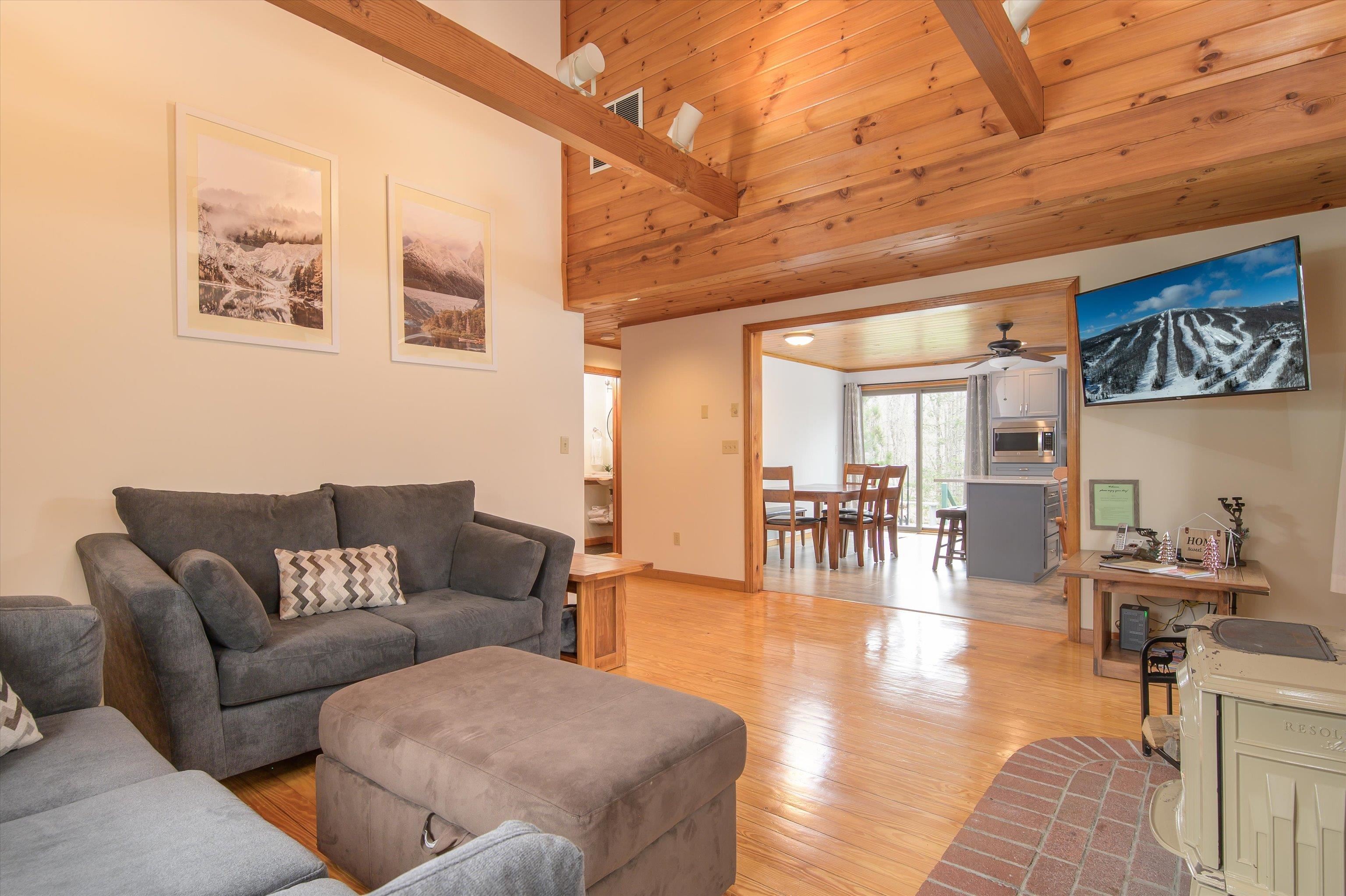 620 Station Road Mount Holly, VT 05758 - Photo 4 of 46 Gallery Image 4
