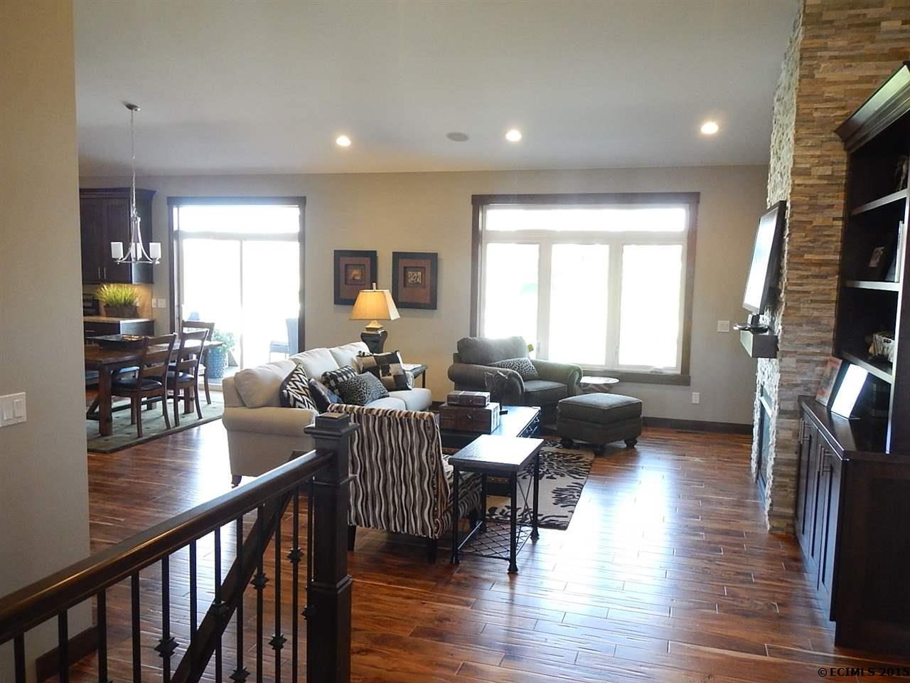 2248 Antler Ridge Drive Dubuque, IA 52002 - Photo 5 of 16 Gallery Image 5