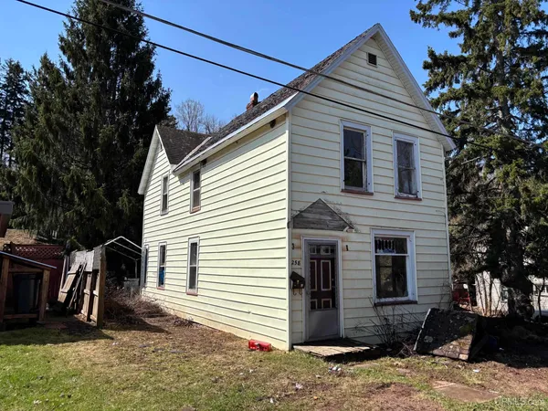 $45,000 | 258 Hill Street, Ishpeming, MI 49849