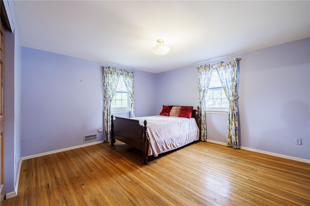 37 Heatherwood Road Perinton, NY 14450 - Photo 19 of 42
