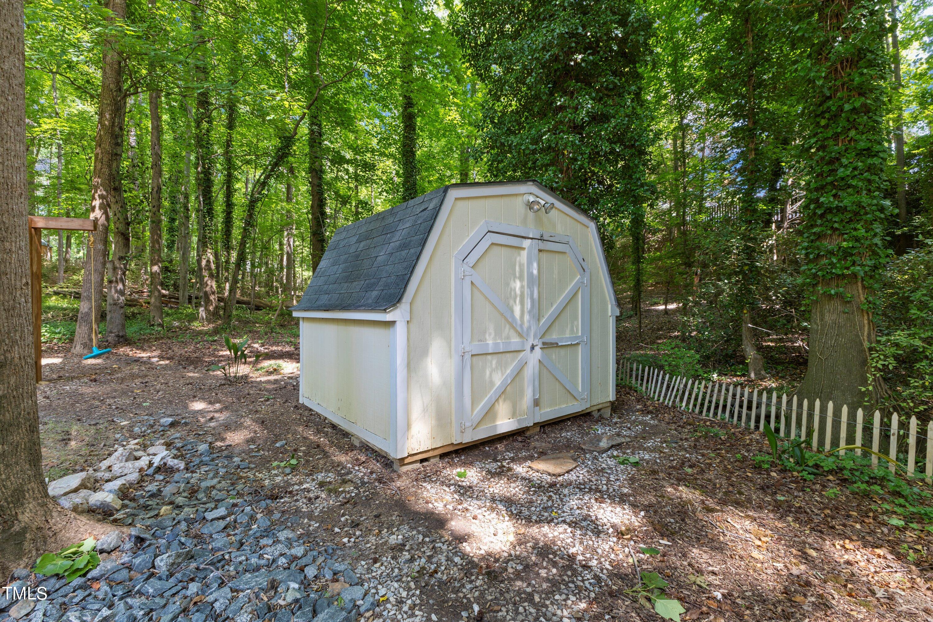 122 Canterfield Road Cary, NC 27513 - Photo 55 of 65 65-20240610122 Canterfield Rd016