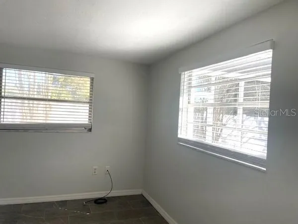 $2,900 | 7464 Cass Circle, Sarasota, FL 34231