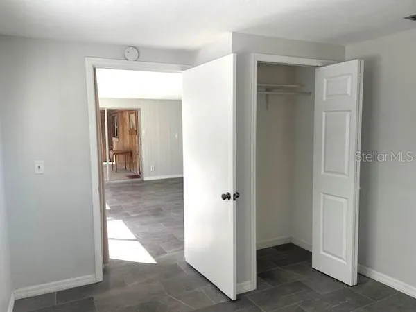 $2,900 | 7464 Cass Circle, Sarasota, FL 34231