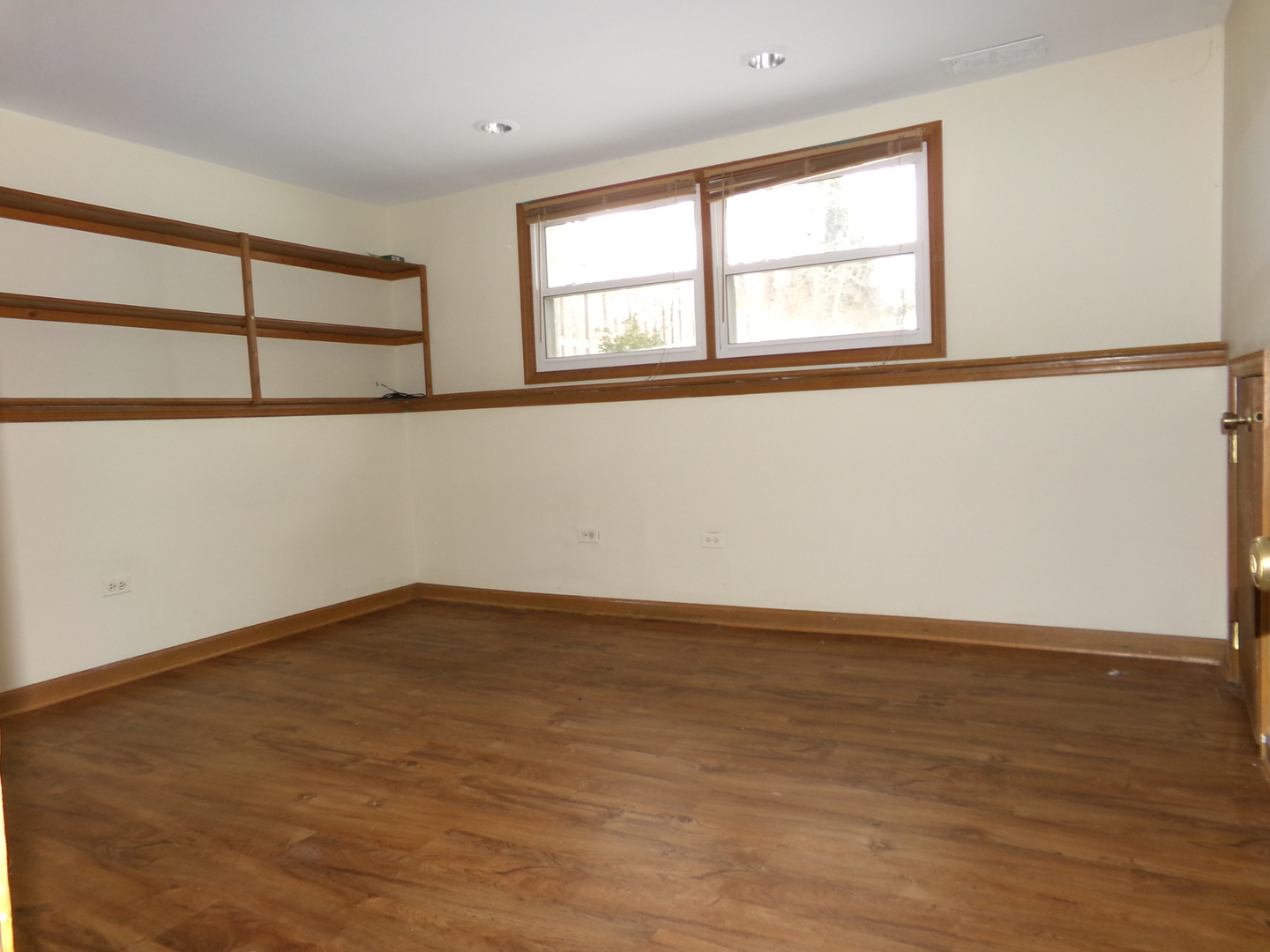 2729 Lowery Court Zion, IL 60099 - Photo 12 of 16