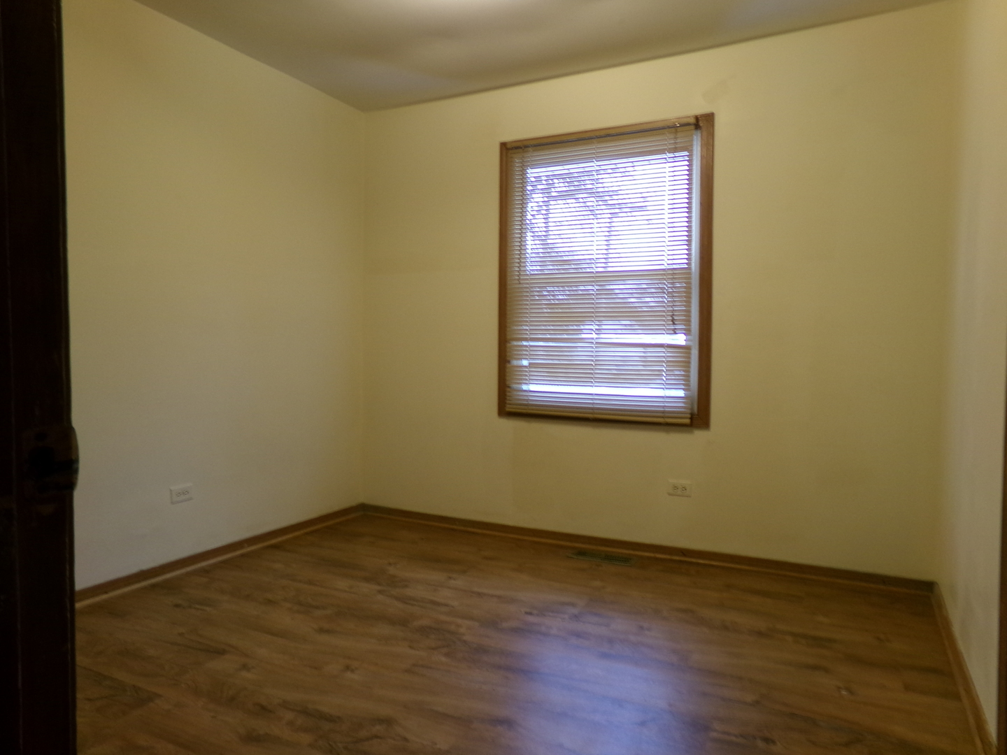 2729 Lowery Court Zion, IL 60099 - Photo 8 of 16