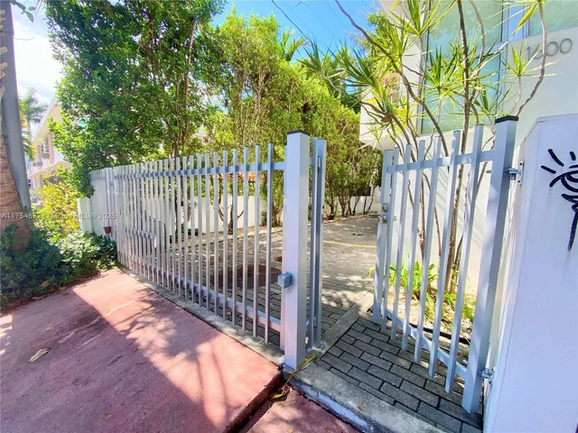 $1,000,000 | 1600 Michigan Avenue, Unit 8, Miami Beach, FL 33139