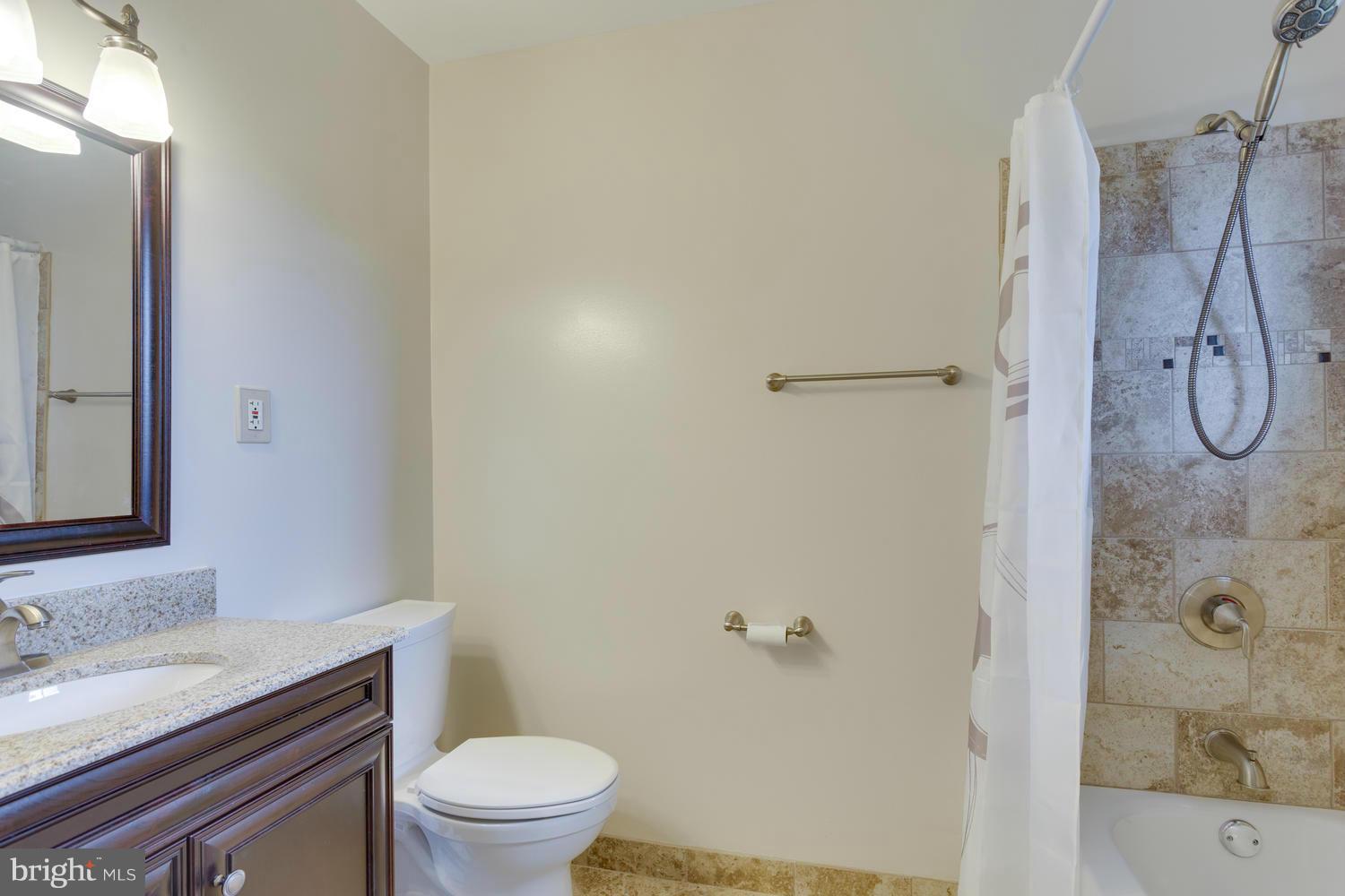 8914 Copperfield Court Springfield, VA 22151 - Photo 13 of 26 Bath (Master)