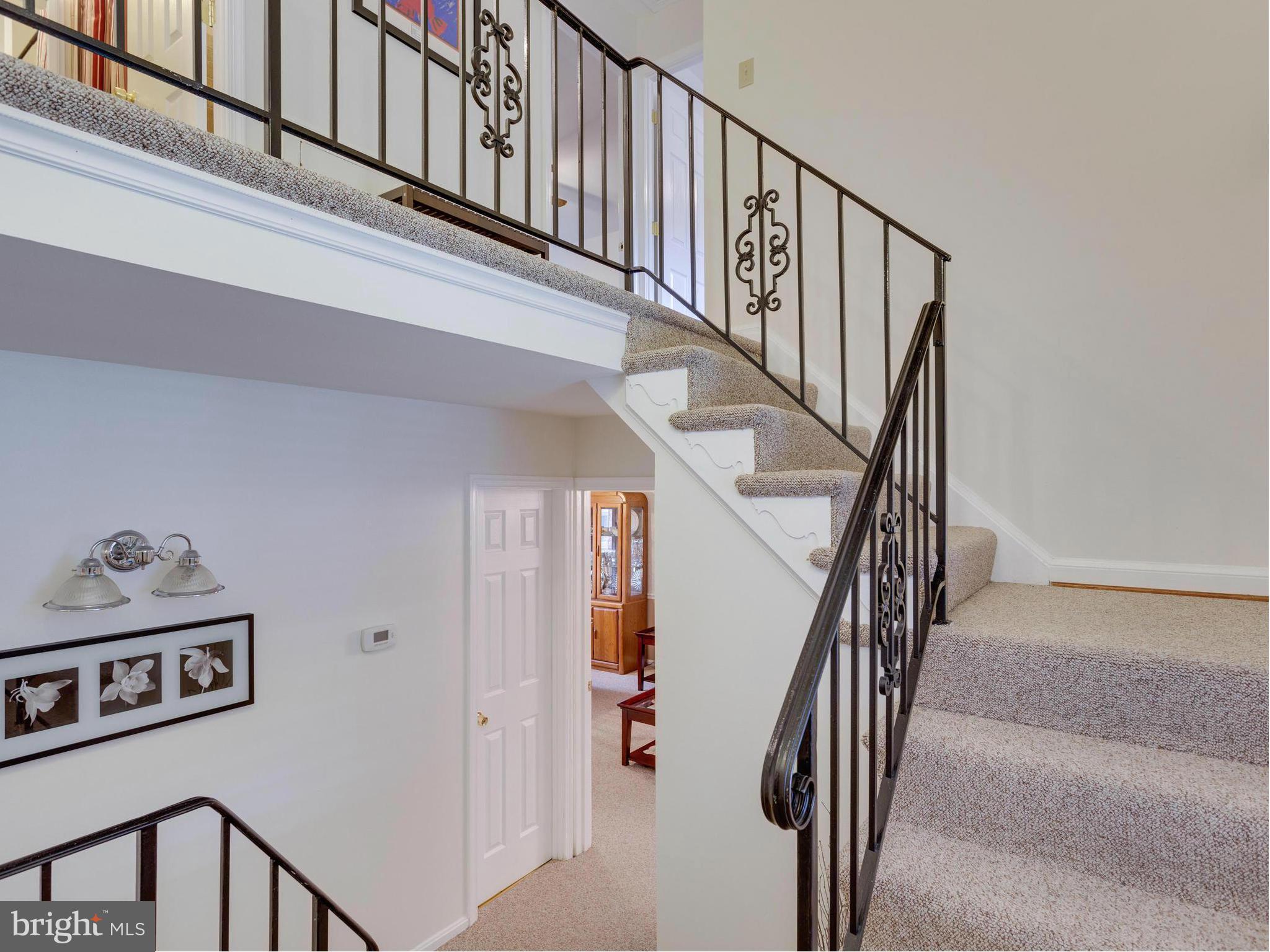 8914 Copperfield Court Springfield, VA 22151 - Photo 3 of 26 Interior (General)