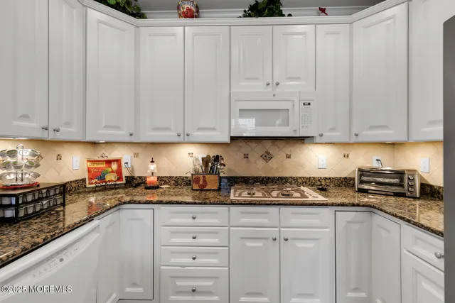 $624,999 | 99 Gables Way, Jackson, NJ 08527