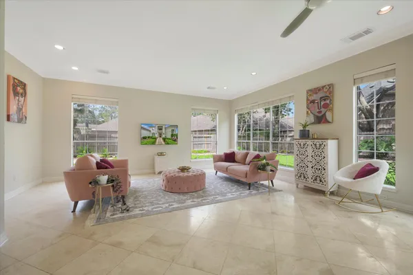 $999,000 | 3311 Oak Links Avenue, Houston, TX 77059