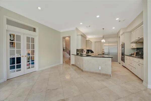 $999,000 | 3311 Oak Links Avenue, Houston, TX 77059