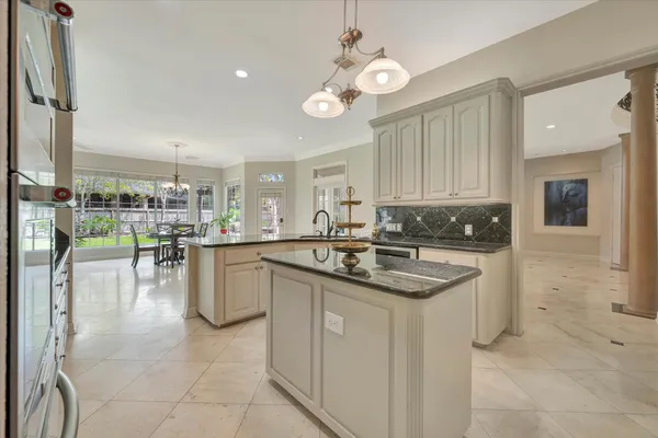 $999,000 | 3311 Oak Links Avenue, Houston, TX 77059