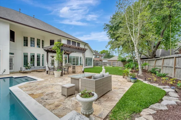 $999,000 | 3311 Oak Links Avenue, Houston, TX 77059