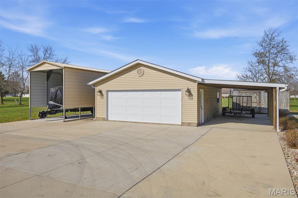 12801 Sarah Drive Highland, IL 62249 - Photo 38 of 61
