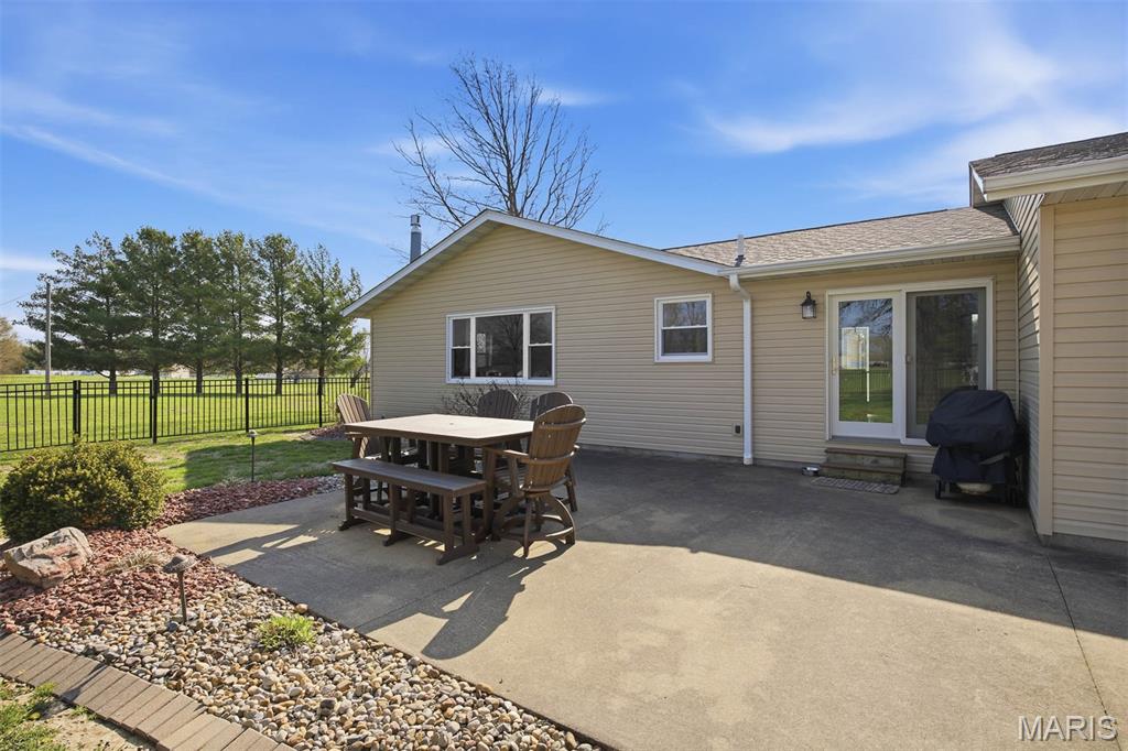 12801 Sarah Drive Highland, IL 62249 - Photo 42 of 61
