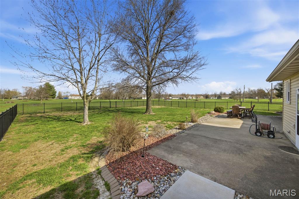 12801 Sarah Drive Highland, IL 62249 - Photo 43 of 61