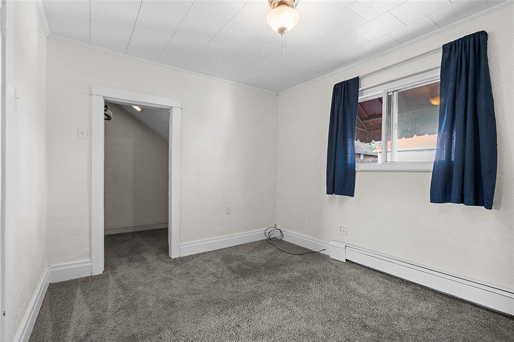 404 1/2 Franklin Avenue Vandergrift, PA 15690 - Photo 23 of 31 an empty room with windows