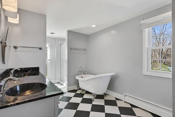 $439,900 | 422 Mechanic Street, Luray, VA 22835