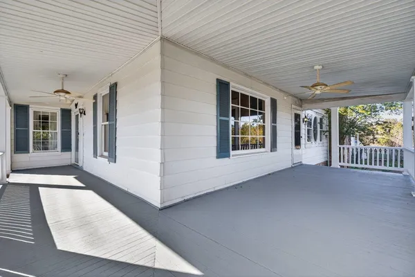 $439,900 | 422 Mechanic Street, Luray, VA 22835