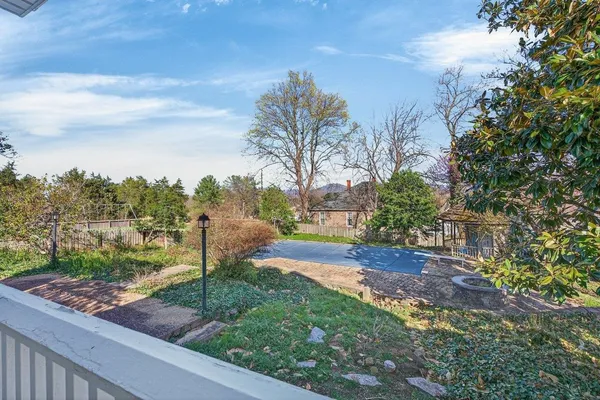 $439,900 | 422 Mechanic Street, Luray, VA 22835