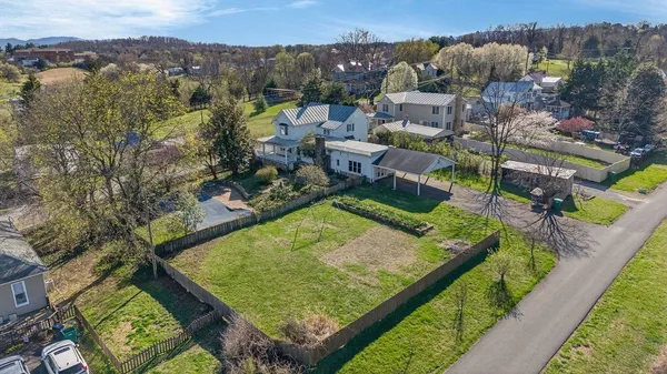 $439,900 | 422 Mechanic Street, Luray, VA 22835