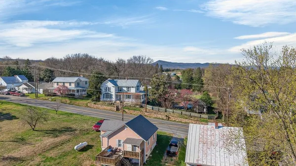 $439,900 | 422 Mechanic Street, Luray, VA 22835