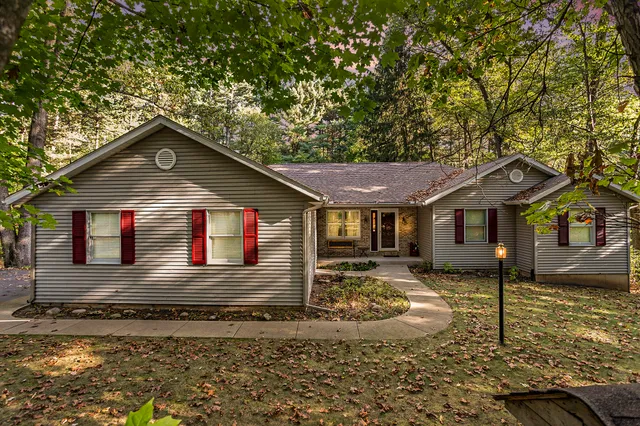 $399,000 | 5817 East B Avenue, Richland, MI 49083