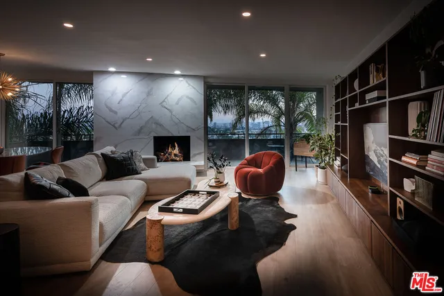 $1,129,000 | 8401 Fountain Avenue, Unit 12, West Hollywood, CA 90069