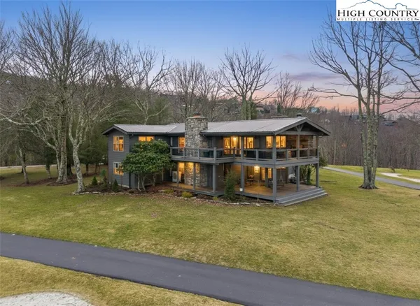 $1,050,000 | 110 Hilltop Road, Beech Mountain, NC 28604
