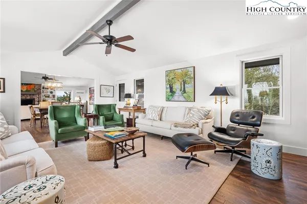 $1,050,000 | 110 Hilltop Road, Beech Mountain, NC 28604