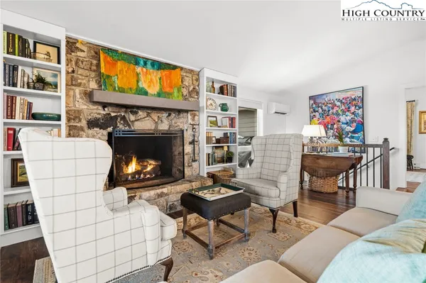 $1,050,000 | 110 Hilltop Road, Beech Mountain, NC 28604