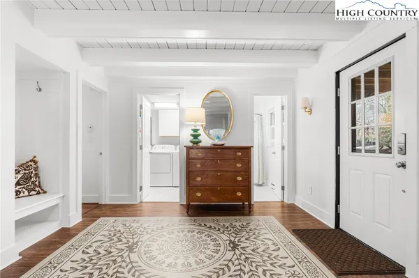 $1,050,000 | 110 Hilltop Road, Beech Mountain, NC 28604