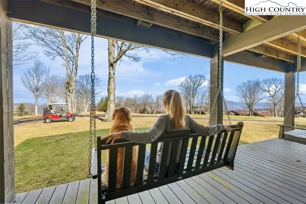 $1,050,000 | 110 Hilltop Road, Beech Mountain, NC 28604