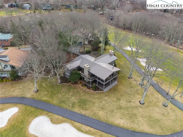 $1,050,000 | 110 Hilltop Road, Beech Mountain, NC 28604