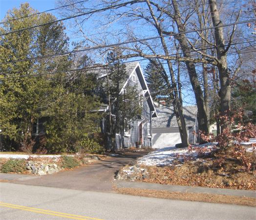 51 Woodside Road Winchester, MA 01890 - Photo 2 of 8 Gallery Image 2